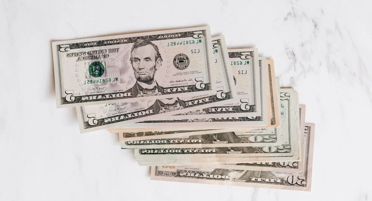 Illustration, historique taux de change euro dollar