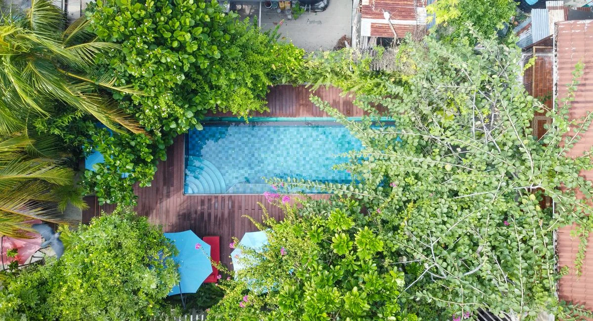Illustration, location maison vacances avec piscine privée