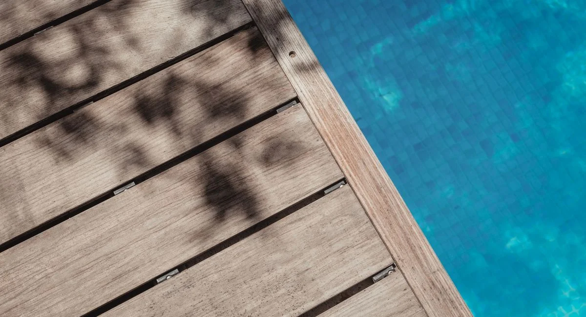 Illustration, location maison vacances avec piscine privée