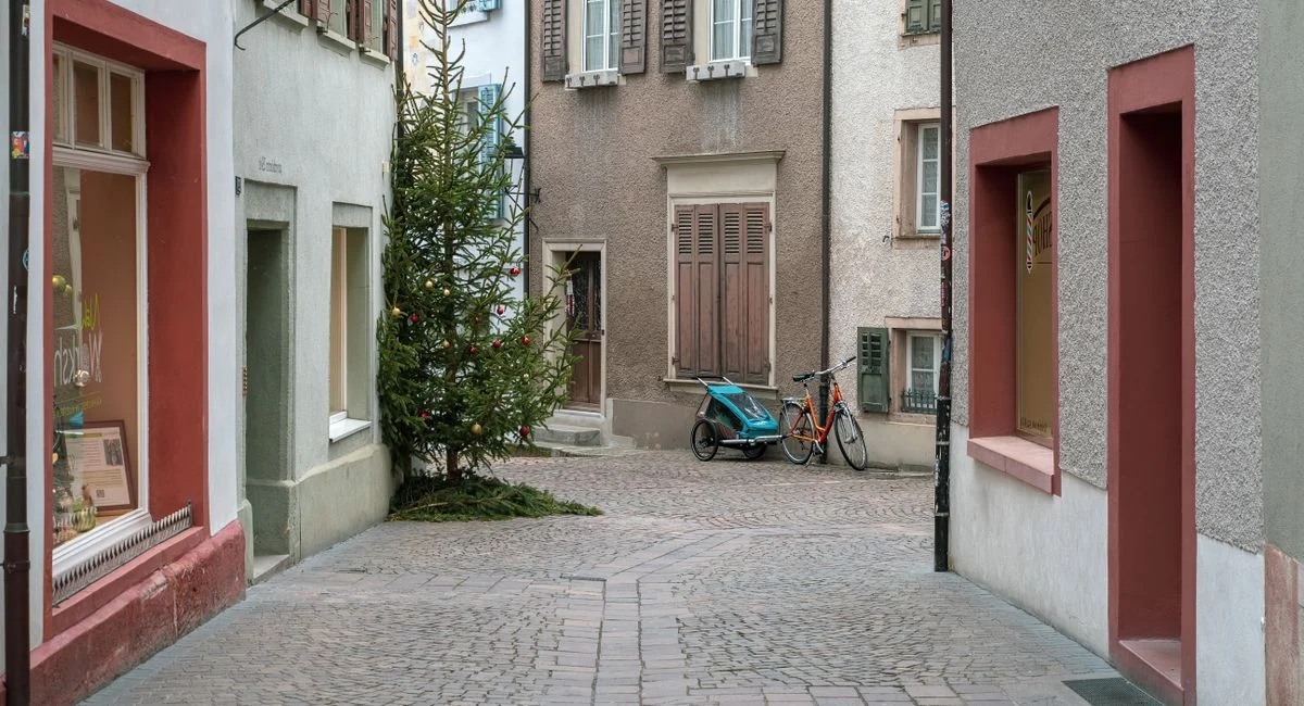 Illustration, quelle rue mène à la rue de leominster dans la ville de saverne