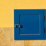 Maison fermée à clé avant un départ en vacances estival