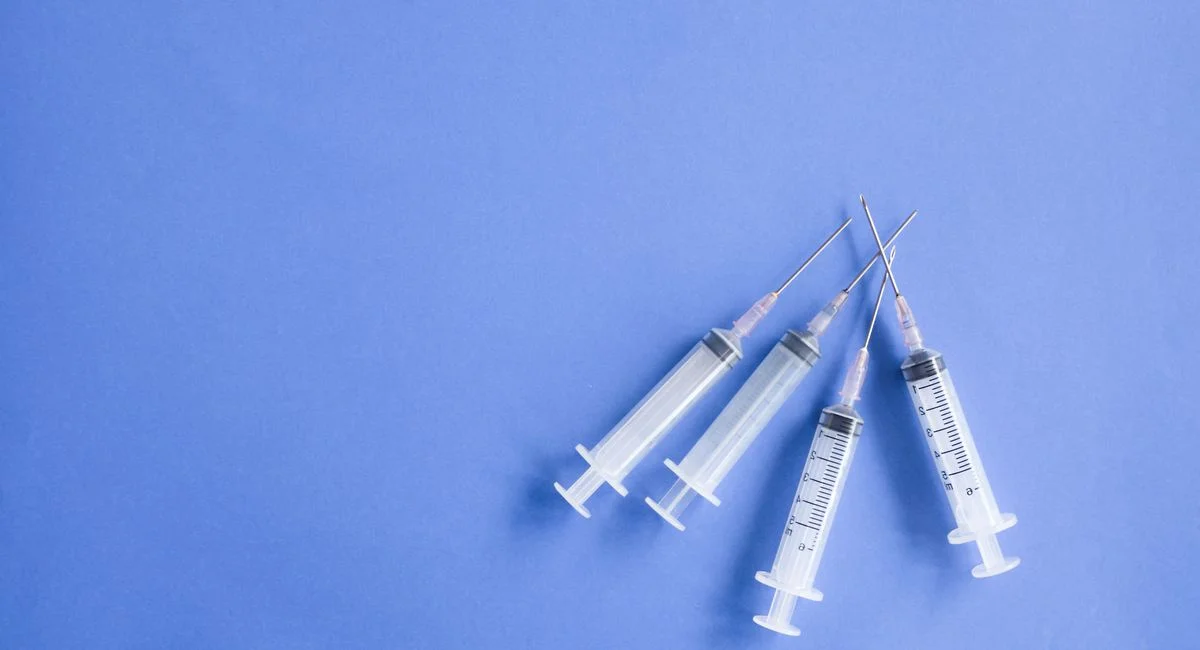 Les effets secondaires du vaccin DT Polio enfin expliqués sans langue de bois