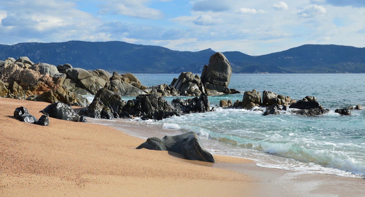 Météo pour la Corse pour 15 jours : prévisions, alertes et conseils pour partir serein