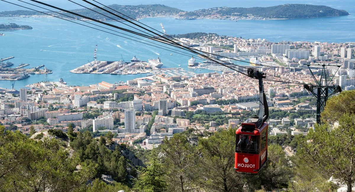 Illustration, voyage organisé pour la fête du citron à menton leclerc